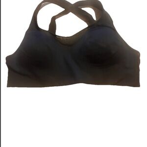 Victoria's Secret Black Cross-Back Sports Bra